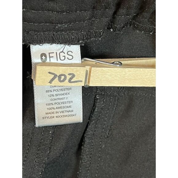 Set Of Figs Technical Collection Womens Top Sz XL Bottoms XLT Nursing Scrubs - Picture 9 of 11